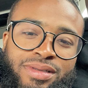 Meet your Posher, Corey